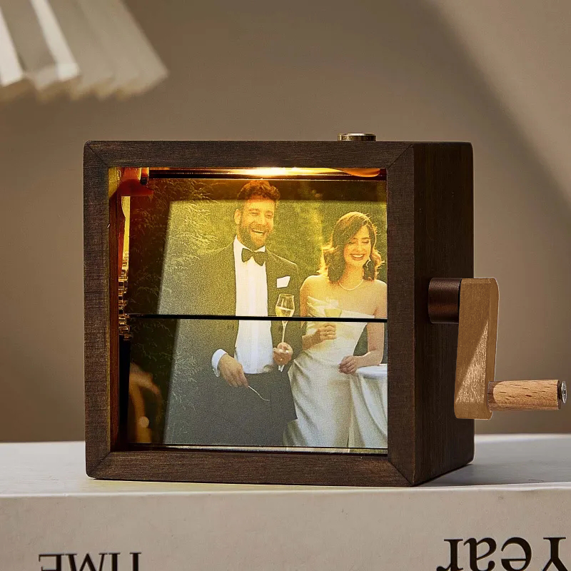 Custom Photo Flipbook Frame Animation Machine Hand-cranked Flipbook Box Photo Album with Light Anniversary Gifts